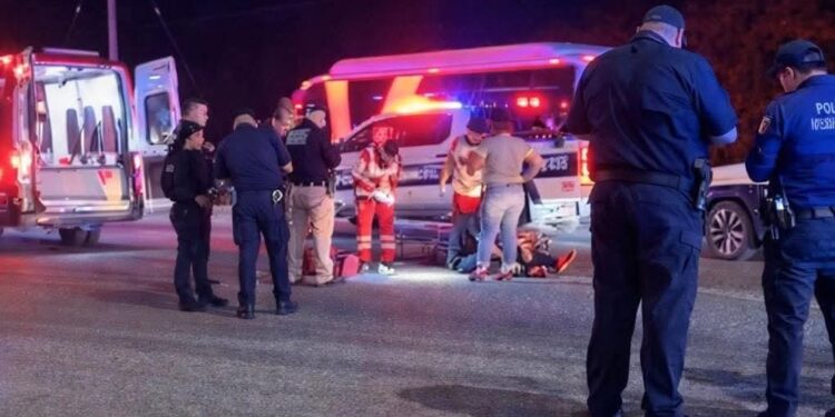 UN HOMBRE ES ENCONTRADO CON TRES MACHETAZOS EN LA CABEZA
