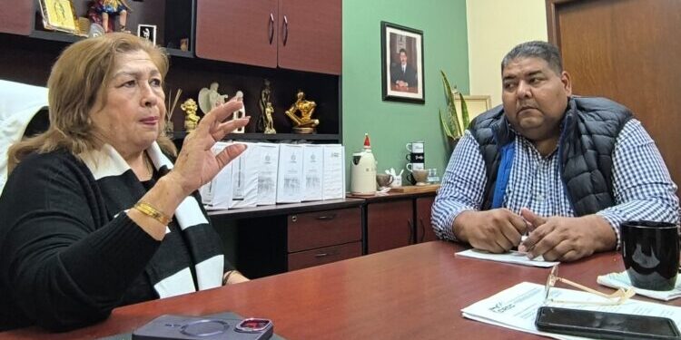 SINDICATURA CONTINÚA CON VISITAS DOMICILIARIAS EN COLONIA JAVIER LAMARQUE DE PUEBLO YAQUI