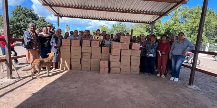 Continúan llevando apoyo alimentario a las familias del municipio