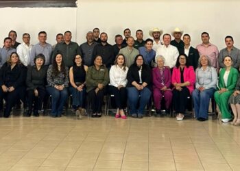 Participa Ayuntamiento de Guaymas en presentación del POET