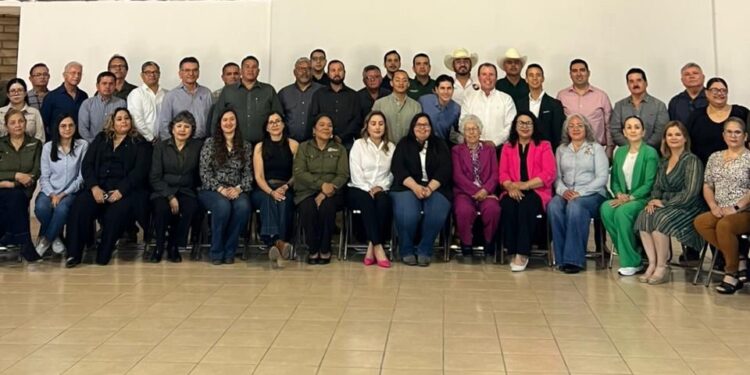 Participa Ayuntamiento de Guaymas en presentación del POET