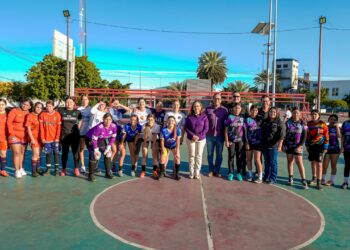 Impulsan cuadrangular de futbol femenil en Punta Arena en el marco del Día Internacional de la Mujer