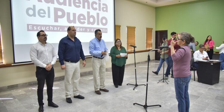 ATIENDE LAMARQUE DE FRENTE A LA CIUDADANÍA Y DA RESPUESTA INMEDIATA A SUS NECESIDADES