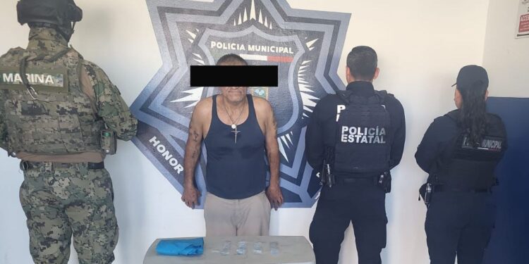 DETIENEN A HOMBRE CON PRESUNTAS DOSIS DE DROGA EN EL RODEO