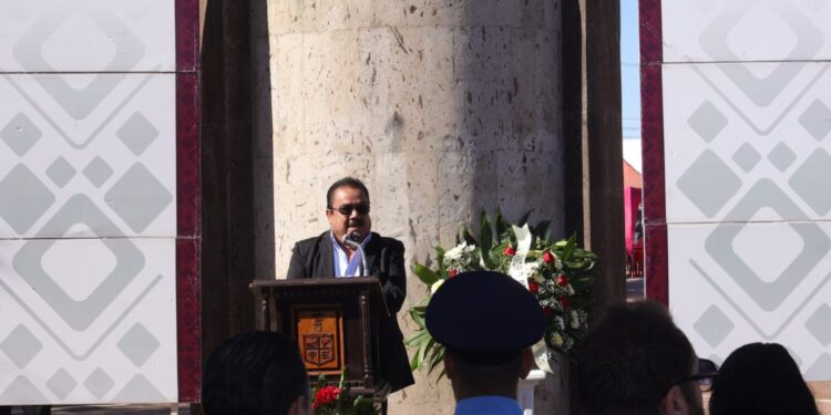 CONMEMORAN 220 ANIVERSARIO DE NATALICIO DEL EXPRESIDENTE BENITO JUÁREZ GARCÍA