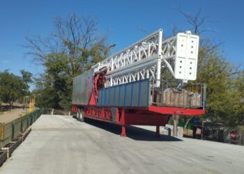 AVANZA INSTALACIÓN DE JUEGOS MECÁNICOS EN EL PARQUE INFANTIL OSTIMURI