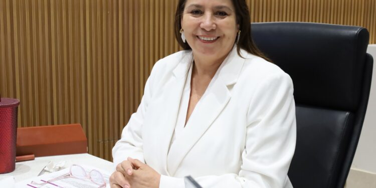 Diputada Vicky Espinoza impulsa reforma para dar mayor certeza al uso de datos personales.