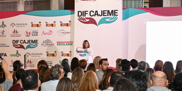REAFIRMANDO SU COMPROMISO CON LAS FAMILIAS RINDE DIF CAJEME PRIMER INFORME