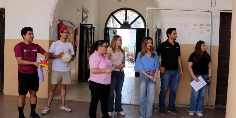 DISFRUTAN NIÑOS CAMPAMENTO DEL CENTRO DE BIENESTAR JUVENIL