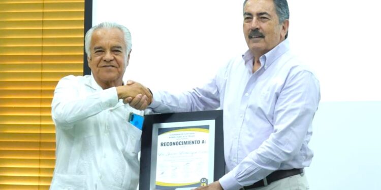 RECONOCEN COMERCIANTES DE AUTOS USADOS RESPALDO DEL GOBIERNO MUNICIPAL