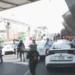 Bloquean taxistas accesos al AICM contra servicio de viajes por aplicación