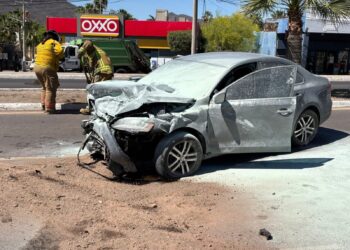 MUERE GUAYMENSE TRAS BRUTAL CHOQUE DE AUTOS EN MIRAMAR