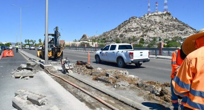 Trabaja Ayuntamiento de Hermosillo en mejorar vialidad en calle Rosales