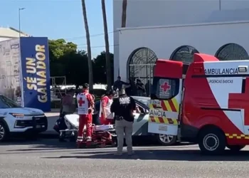 Fuerte choque deja cuatro heridos en el cruce del bulevar Encinas y la calle Rosales