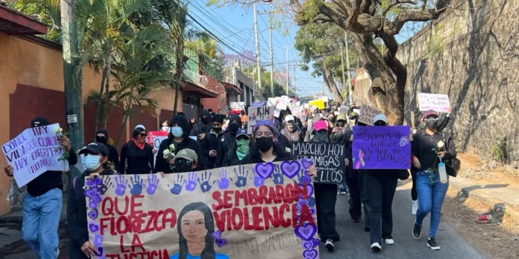 Denuncian estudiantes de UAEM amenazas por ‘tomar’ facultades