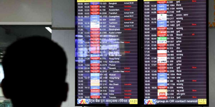 Evacuan en Medio Oriente a 352 mexicanos, informa SRE; mantiene contacto