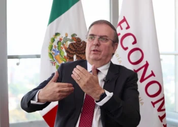 Reducir dependencia de insumos de Asia, será tema inicial en revisiones del T-MEC: Ebrard