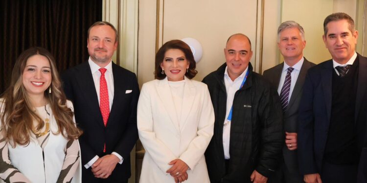 “Sonora es el corazón minero de México”: Lorenia Valles en diálogo de CAMIMEX en PDAC 2026