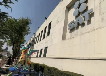 SAT triplica rentabilidad de fiscalizar, por cada peso invertido en auditar obtiene 248 más