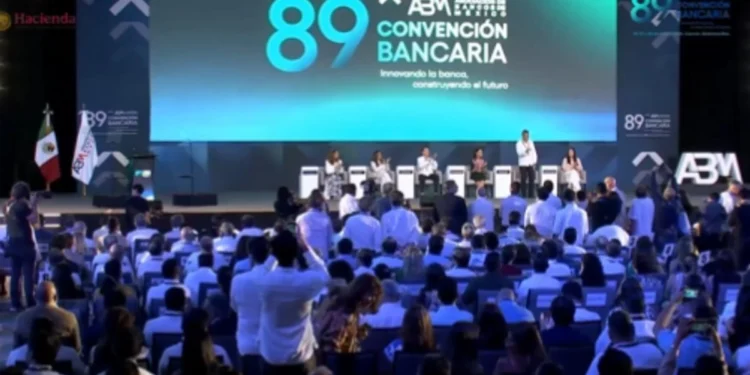 México requiere financiamiento competitivo: SHCP