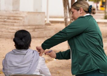 Exhorta Salud Sonora a embarazadas evitar vacuna contra sarampión y completar esquema antes del embarazo