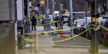 Tiroteo en Texas deja 3 muertos; FBI lo investiga como posible acto terrorista