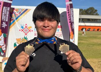 Alumno de UTS conquista doble oro en atletismo en el 1er Encuentro Nacional Cultural y Deportivo