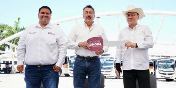 Gobernador Durazo refuerza transporte y salud en Cajeme con nuevos camiones y arranque de Semana Nacional de Vacunación