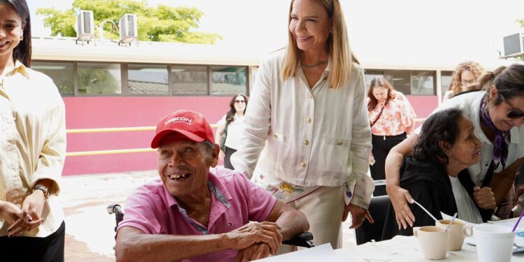Realiza Gobierno de Sonora reunión mensual de voluntariados en Casa de Día y Casa Hogar