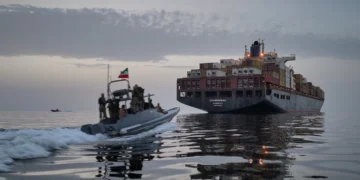 EU analiza propuesta de Irán para reabrir el estrecho de Ormuz