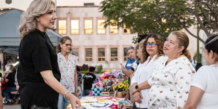 DISFRUTAN ADULTOS MAYORES «TARDES DE ORO» EN CAJEME