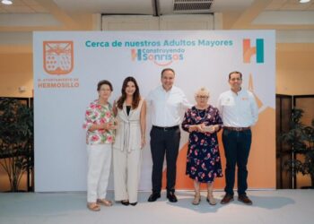 Apoya Toño Astiazarán a adultos mayores con casi 2 mil prótesis dentales a través de Construyendo Sonrisas