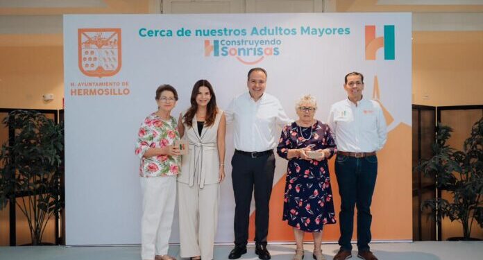 Apoya Toño Astiazarán a adultos mayores con casi 2 mil prótesis dentales a través de Construyendo Sonrisas
