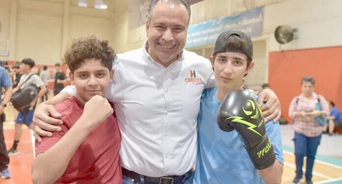Apoya Toño Astiazarán a más de 3 mil deportistas a través del Fondo Deportivo
