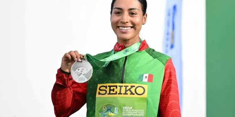 Alejandra Ortega, plata en medio maratón del Mundial de marcha