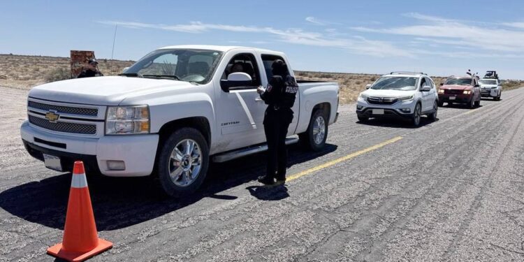 Fortalece Policía Estatal presencia preventiva en caminos de Sonora