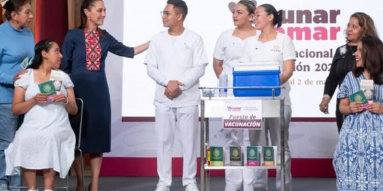 México incorpora nueva vacuna para mujeres embarazadas