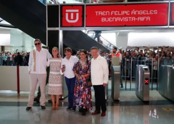 Sheinbaum inaugura tren al AIFA