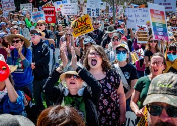 Encabeza FBI ‘cacería’ de opositores de izquierda en Estados Unidos