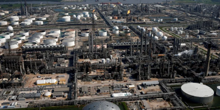 Pemex confirma derrame de diésel en la refinería de Deer Park