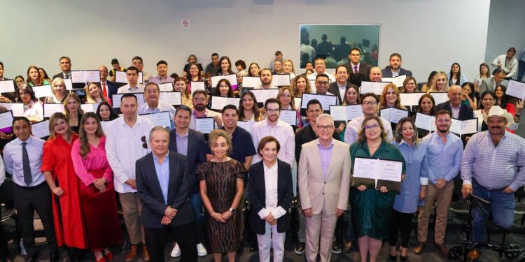 *Gobierno de Sonora reconoce a la primera generación de la Especialidad en Control Gubernamental y Buen Gobierno*