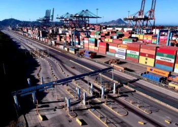 Refuerzan acciones para prevenir operaciones ilegales de comercio exterior