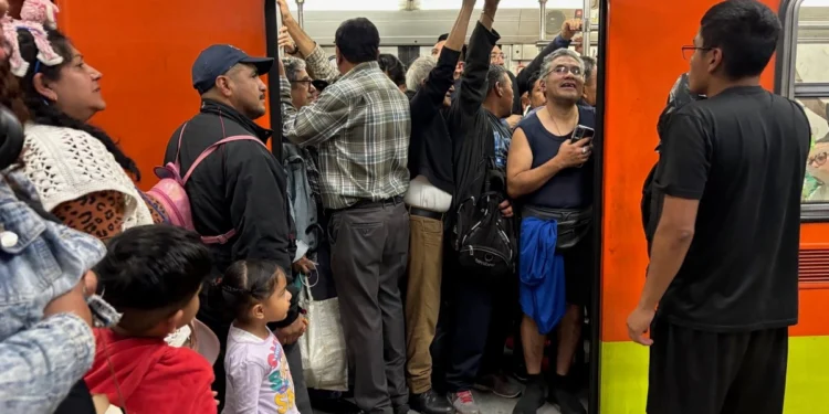 Sindicato del Metro reforzará el paro mañana si no hay acuerdo laboral