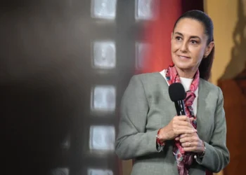 Sheinbaum viaja a España a cumbre de líderes progresistas