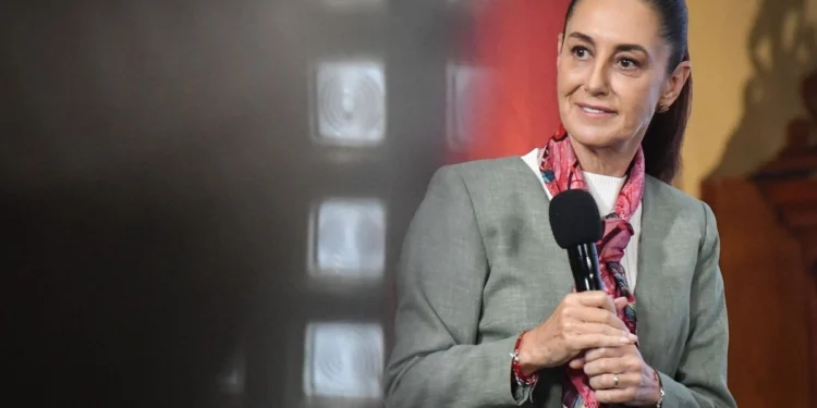 Sheinbaum viaja a España a cumbre de líderes progresistas
