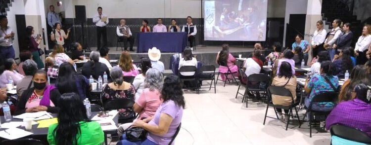 FORTALECE GOBIERNO ESTATAL Y MUNICIPAL ATENCIÓN COMUNITARIA EN SALUD CON CONVERSATORIO DE AUXILI