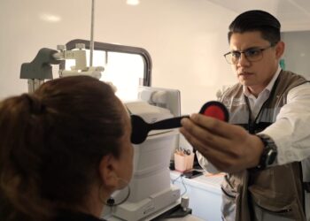 Brindan Clínicas Móviles atención gratuita en optometría y nutrición a todo Sonora