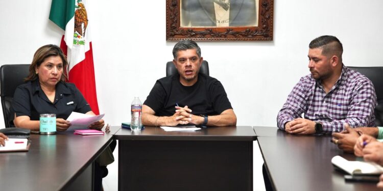 Sesiona Consejo Municipal de Protección Civil por incendio en basurón