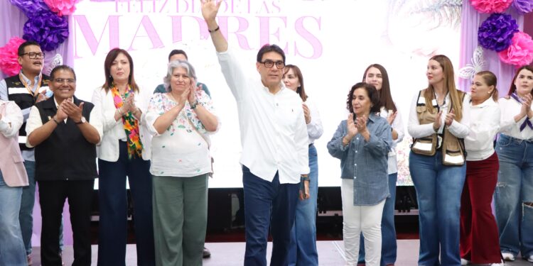 Celebran en grande a las mamás nogalenses