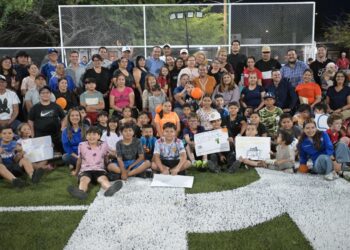En equipo con las familias, Toño Astiazaran impulsa la sana convivencia con rehabilitación de parque en Altares
